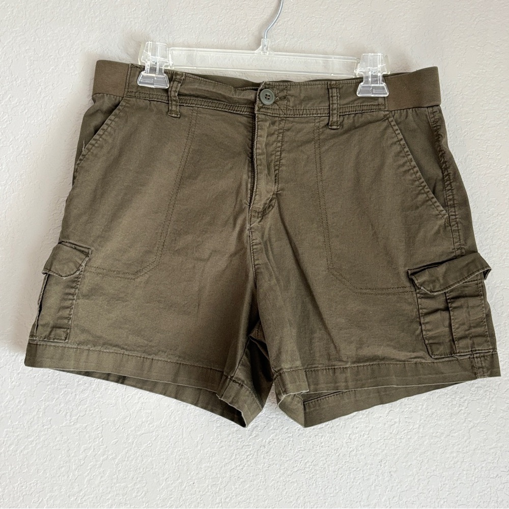 Lee Women’s Olive Cargo Shorts size 12
